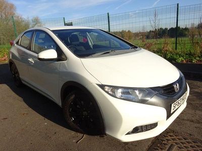 White Used 2013 Honda Civic ES Hatchback | £3,795 (Fair price)
