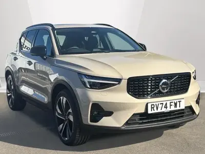 Usado Volvo XC40 Ultra 197 HP (144 kW) 2026 SUV