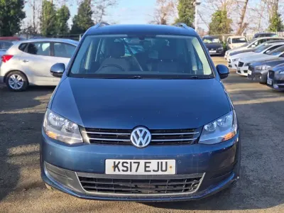 Usado VW Sharan SE 150 HP (110 kW) 2017 Azul Monovolume
