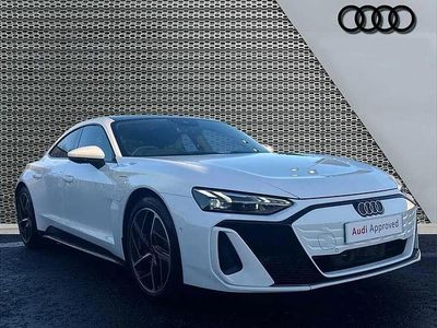 Begagnad Audi e-tron GT quattro Performance 369 kW (503 HK) 2025 Vit Sedan