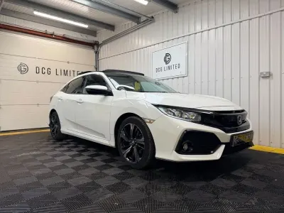 Gebraucht Honda Civic EX 126 PS (92 kW) 2019 Weiß Kleinwagen