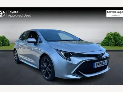 Used Toyota Corolla 122 HP (89 kW) 2019 Silver Hatchback