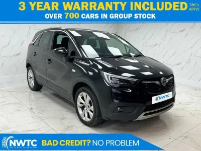 Usado Vauxhall Crossland X Business Edition 130 HP (95 kW) 2019 Preto SUV
