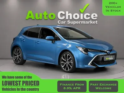 Used Toyota Corolla 122 HP (89 kW) 2019 Blue Hatchback
