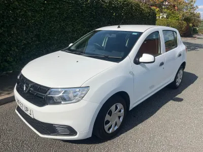 Used Dacia Sandero Ambiance 71 HP (52 kW) 2018 White Hatchback