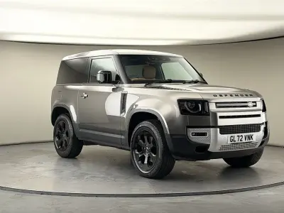 Used Land Rover Defender HSE 250 HP (183 kW) 2022 Silicon silver SUV