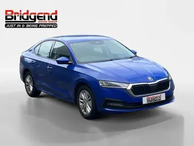 Used Skoda Octavia SE Technology 110 HP (80 kW) 2022 Blue Hatchback