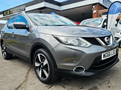Used Nissan Qashqai N-Connecta 115 HP (84 kW) 2016 Grey SUV