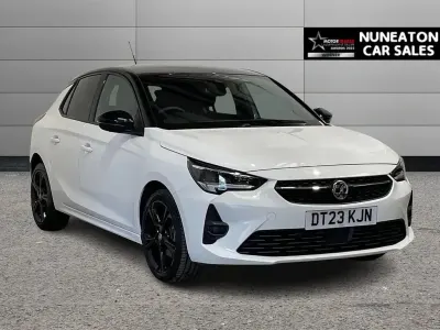 Używany Vauxhall Corsa S 130 KM (95 kW) 2023 Biały Hatchback