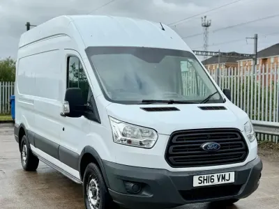 Usado Ford Transit 100 HP (73 kW) 2016 Branco Van