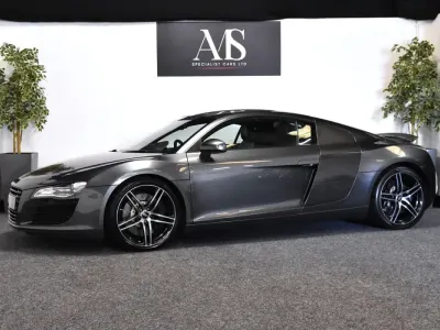 Begagnad Audi R8 Coupé 2009 Grå Sportkupé