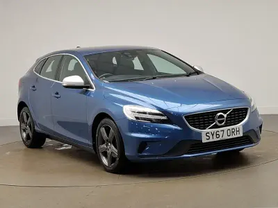 Used Volvo V40 R-Design 120 HP (88 kW) 2017 Blue Hatchback