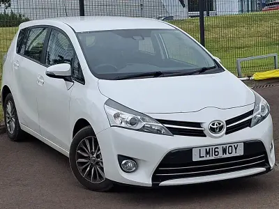Used Toyota Verso 147 HP (108 kW) 2016 White MPV