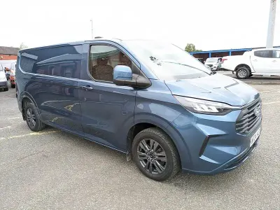 Used Ford Transit Custom Limited 136 HP (100 kW) 2024 Blue Van