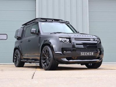New Land Rover Defender SE Dynamic 2025 Black SUV