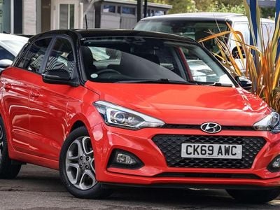 Used Hyundai i20 84 HP (61 kW) 2019 Red Hatchback