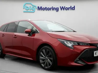 Gebraucht Toyota Corolla Design 184 PS (135 kW) 2022 Kombi