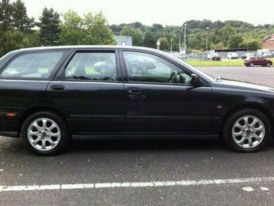 Used Volvo V40 122 HP (89 kW) 2000 Estate