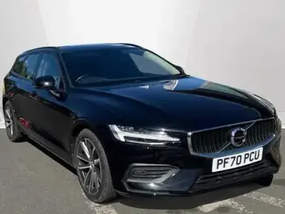 Begagnad Volvo V60 Momentum 161 HK (118 kW) 2021 Kombi