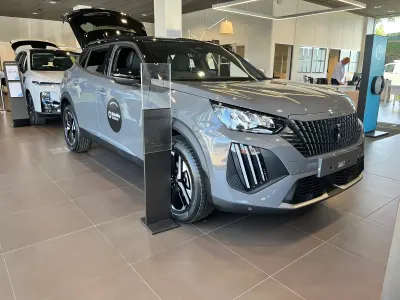 Nouă Peugeot 2008 Allure 2026 Gri SUV