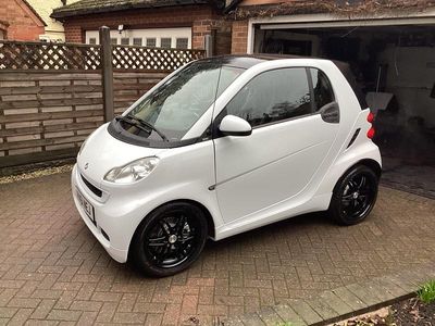 White Used 2011 Smart ForTwo Coupé Passion Coupe | £4,500 (A bit pricey)