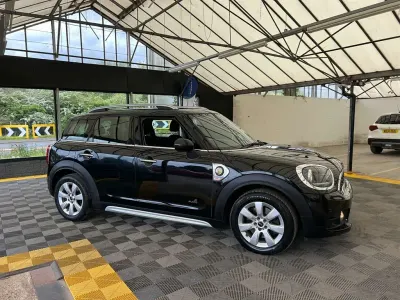 Używany Mini Cooper S Countryman 2019 Czarny SUV