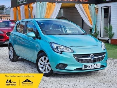 Used Vauxhall Corsa Design Edition 70 HP (51 kW) 2014 Green Hatchback