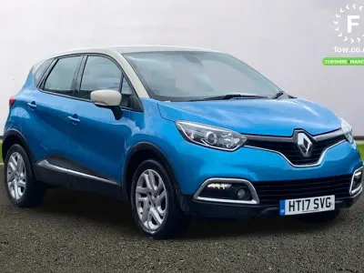 Used Renault Captur Dynamique 110 HP (80 kW) 2017 Blue/cream SUV