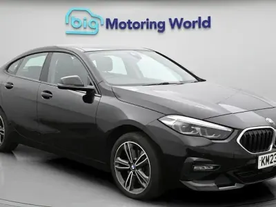 Usado BMW 218 Sport Line 136 CV (100 kW) 2023 Negro Coupe