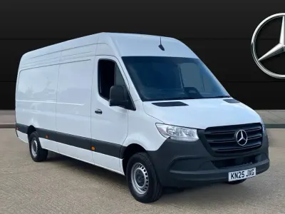 Gebraucht Mercedes Sprinter 150 PS (110 kW) 2025 Van