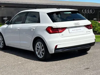 Używany Audi A1 Sport 116 KM (85 kW) 2019 Biały SUV