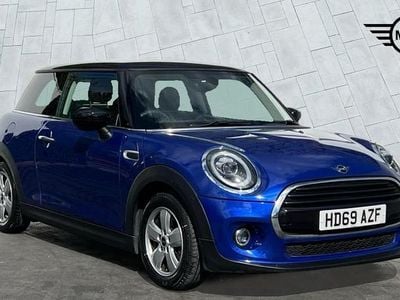 Used Mini Cooper Classic 134 HP (98 kW) 2019 Blue Hatchback