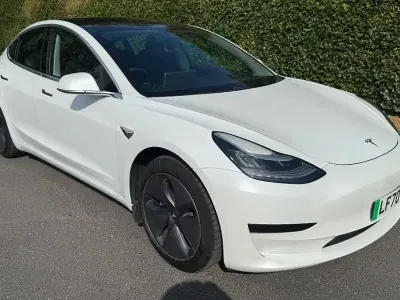 Used Tesla Model 3 Standard Range Plus 239 kW (325 HP) 2020 Sedan