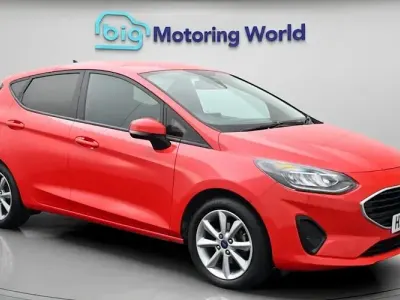 Używany Ford Fiesta Trend 101 KM (74 kW) 2022 Czerwony Hatchback