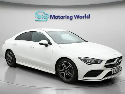 Usado Mercedes CLA180 AMG line 136 HP (100 kW) 2021 Branco Sedan