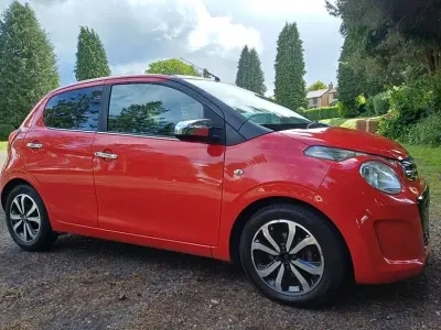 Używany Citroën C1 Flair 82 KM (60 kW) 2016 Czerwony Hatchback
