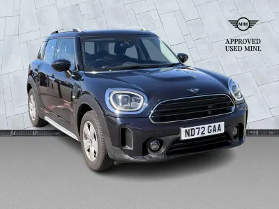 Używany Mini Cooper Countryman Classic 134 KM (98 kW) 2022 Czarny SUV