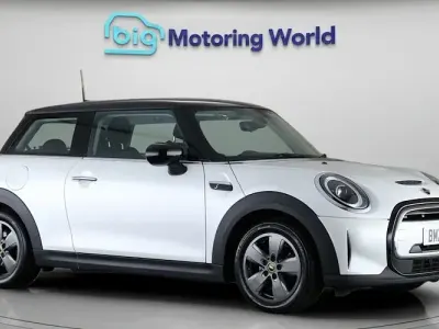 Used Mini Cooper S Level 1 135 kW (184 HP) 2023 White Hatchback