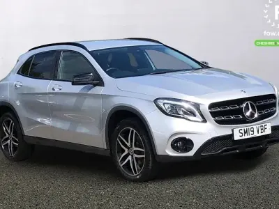 Used Mercedes GLA180 Urban 122 HP (89 kW) 2019 Silver SUV