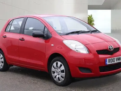 Used Toyota Yaris T2 2010 Red Hatchback