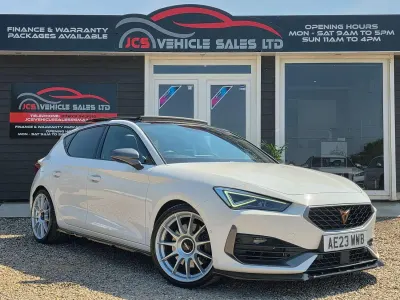 Used Cupra Leon VZ3 300 HP (220 kW) 2023 White Hatchback