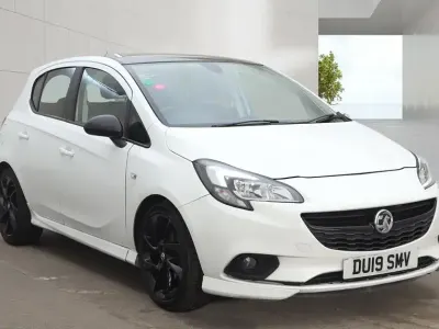 Used Vauxhall Corsa SRi 90 HP (66 kW) 2019 White Hatchback