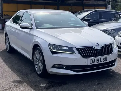 Used Skoda Superb SE L Executive 150 HP (110 kW) 2019 White Hatchback