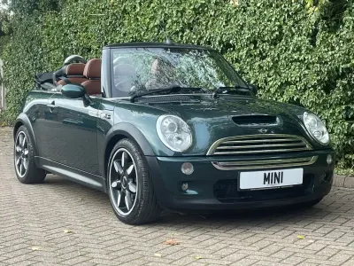 Begagnad Mini Cooper S 2009 Grön Halvkombi