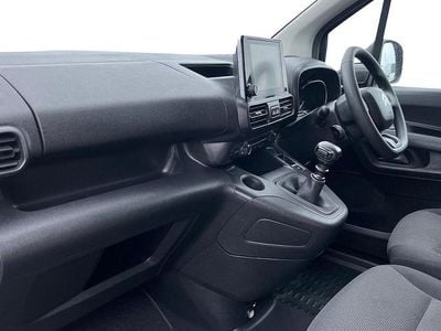 White Used 2023 Citroën Berlingo MPV | £12,995 (Fair price)