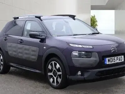 Used Citroën C4 Cactus Flair 2015 Mauve/purple Hatchback