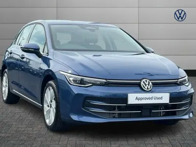 Used VW Golf VIII Style 204 HP (150 kW) 2025 Blue Hatchback