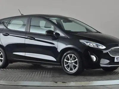 Używany Ford Fiesta Zetec 100 KM (73 kW) 2019 Czarny Hatchback