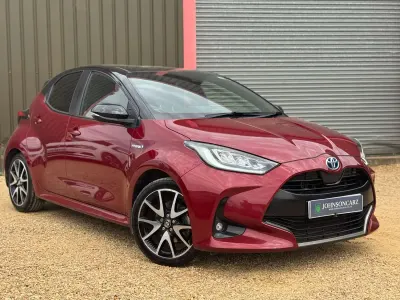 Used Toyota Yaris 91 HP (66 kW) 2020 Red/black Hatchback