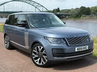 Used Land Rover Range Rover Vogue SE 404 HP (297 kW) 2019 Blue SUV